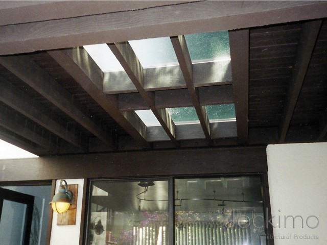 walkable_skylight_glass_floor_wood_deck_under_jockimo
